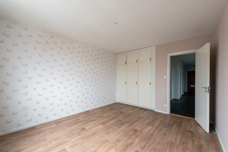 ef40d837f4cf4e25b0ab7ad079ffc054