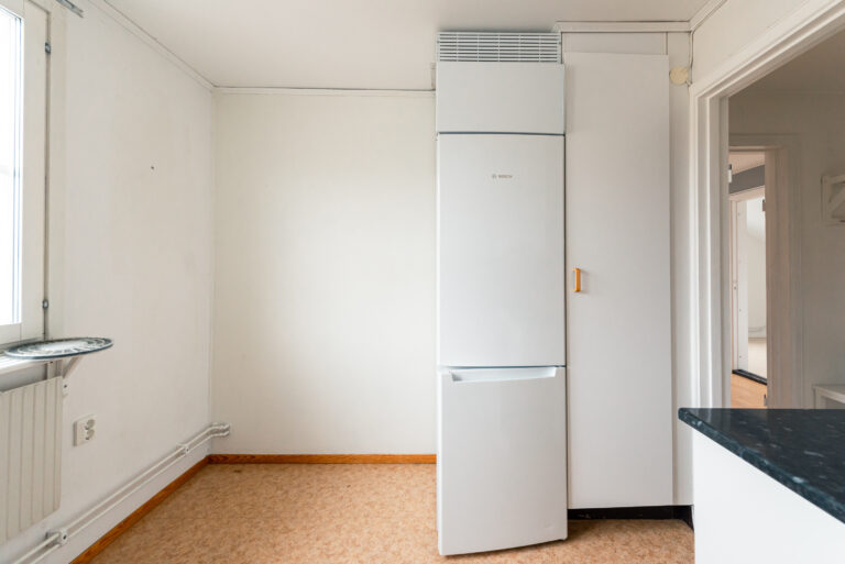 251fa3063e304329a7401b9e539d6a46