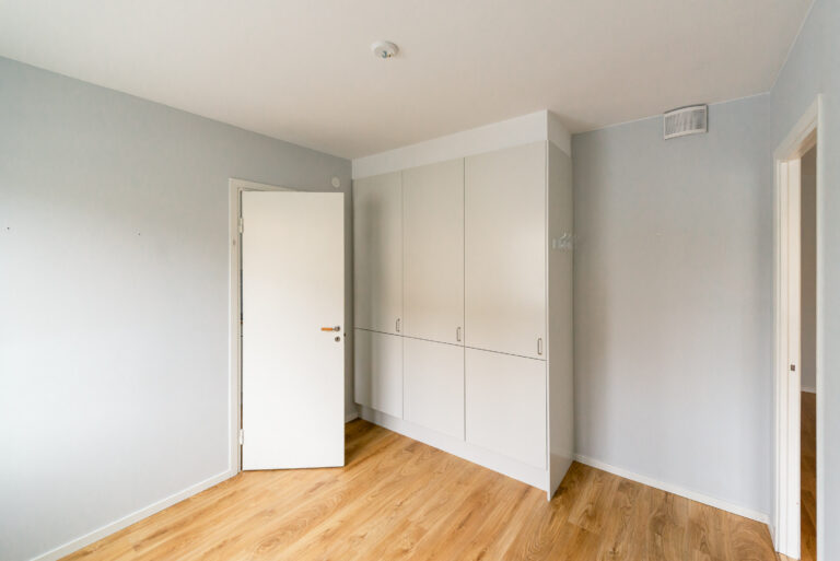 ef40d837f4cf4e25b0ab7ad079ffc054