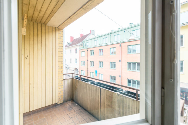 d96b962963114eaca544da37d166fadb