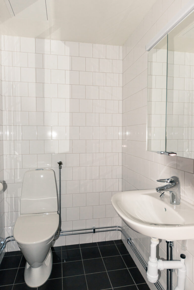 ef40d837f4cf4e25b0ab7ad079ffc054